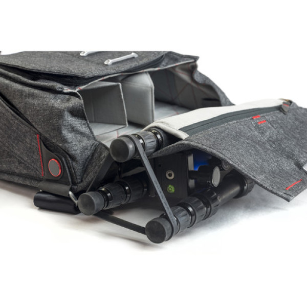 Сумка для фото Peak Design The Everyday Messenger 13" Charcoal