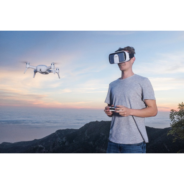 Квадрокоптер Yuneec BREEZE + FPV & CONTROLLER KIT