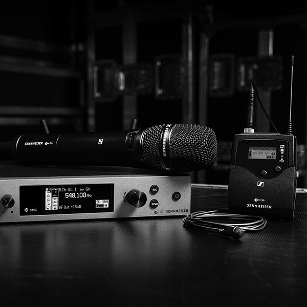 Мікрофонна радіосистема Sennheiser EW 122P G4-B