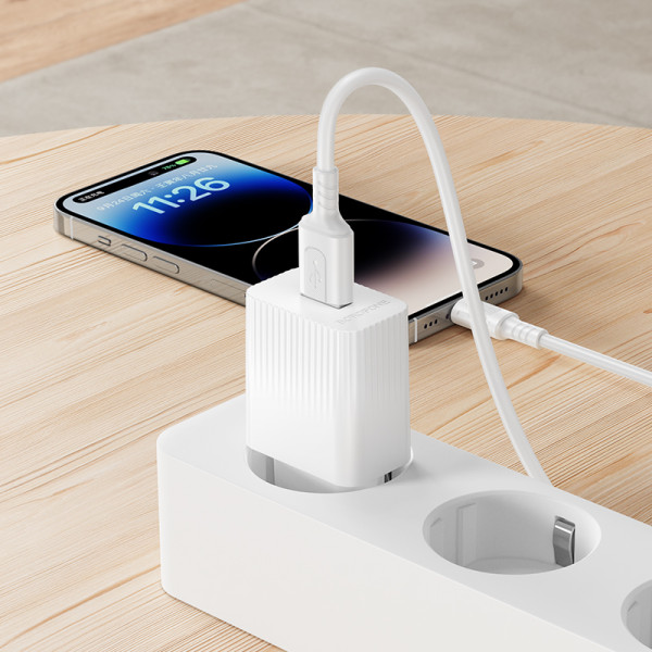 Сетевое зарядное устройство с кабелем BOROFONE BAS71A Source single-port charger set(iP) White