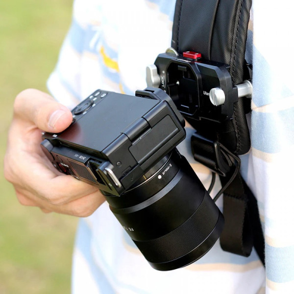 Прищепка на рюкзак-пояс для камеры алюминиевая 2.5кг Ulanzi Claw Clip Shoulder Mount