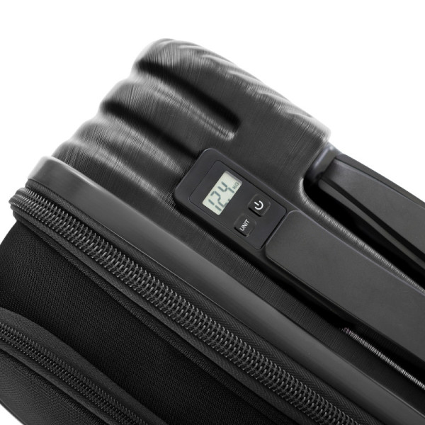 Чемодан Heys Charge-A-Weigh ll (M) Black (10131-0001-26)
