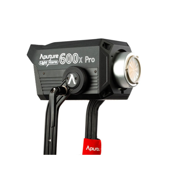 LED прожектор Aputure Light Storm LS 600x Pro (V-Mount)