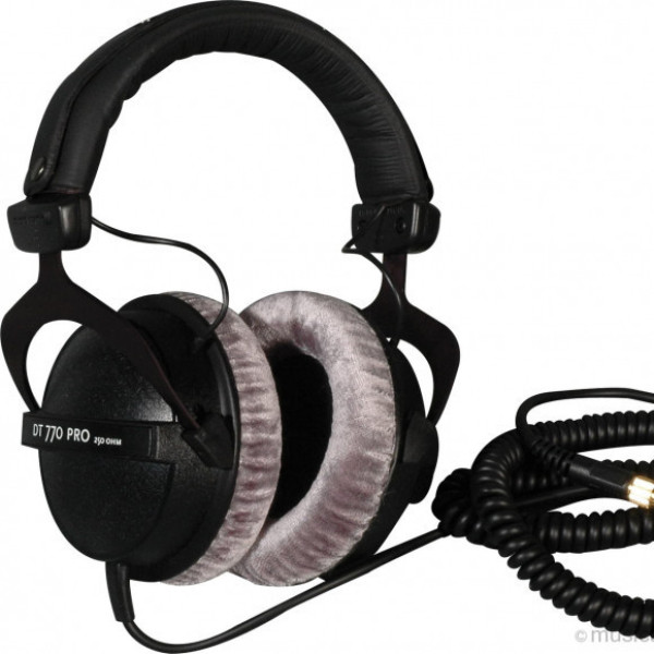 Навушники Beyerdynamic DT 770 PRO 250 Om