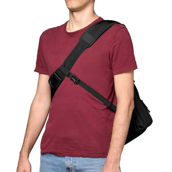 Сумка для фото камеры Advanced Messenger Camera Bag M III