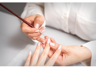 Что нужно для красивого фото маникюра?