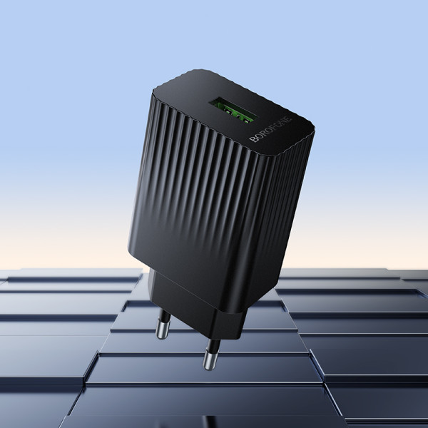 Сетевое зарядное устройство BOROFONE BAS72A Source single port QC3.0 charger Black