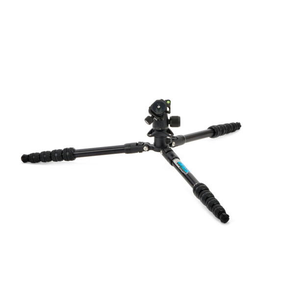 Штатив 3 LEGGED THING Punks Corey 2.0 Matte Black Алюминиевый, 5 секций, шаровая голова AirHed Neo 2.0 и чехол в комплекте ( COREYDARK2.0 )