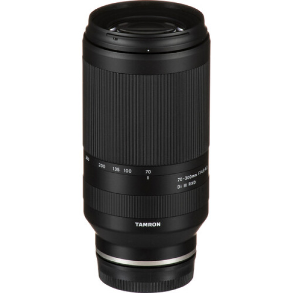 Объектив Tamron AF 70-300mm F/4.5-6.3 Di III RXD для Sony Fullframe