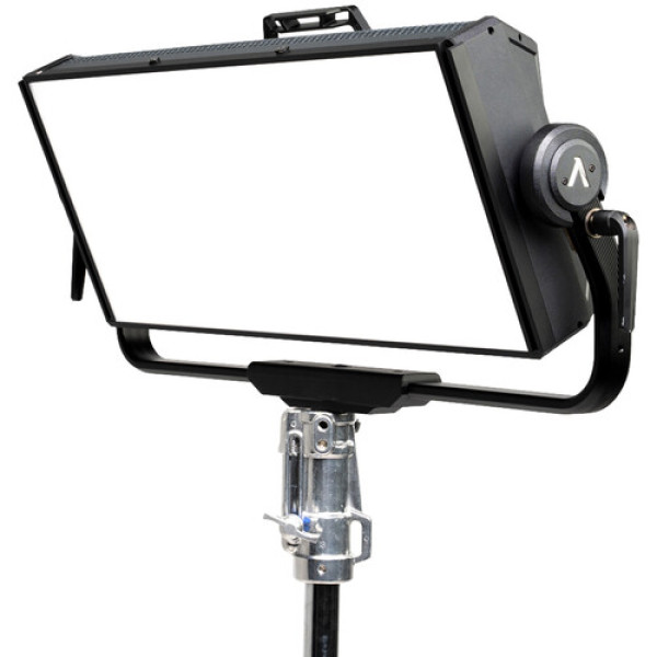 Светодиодная панель Aputure Nova P600c RGBWW с комплектом жесткого корпуса