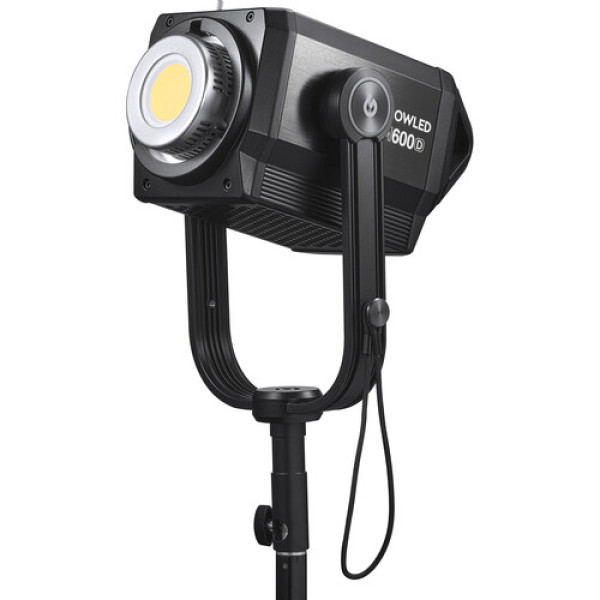Освітлювач світлодіодний Godox Knowled M600D студійний