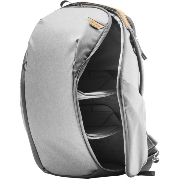 Рюкзак Peak Design Everyday Backpack Zip 20L Ash (BEDBZ-20-AS-2)