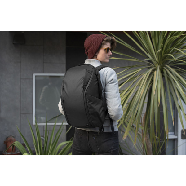 Рюкзак Peak Design Everyday Backpack Zip 20L Ash (BEDBZ-20-AS-2)