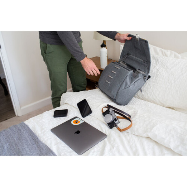 Сумка Peak Design Everyday Messenger 13L v2 Ash (BEDM-13-AS-3)