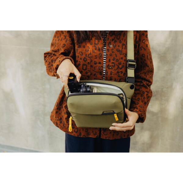 Сумка Peak Design Everyday Sling 3L v2 Kelp (BEDS-3-KP-3)