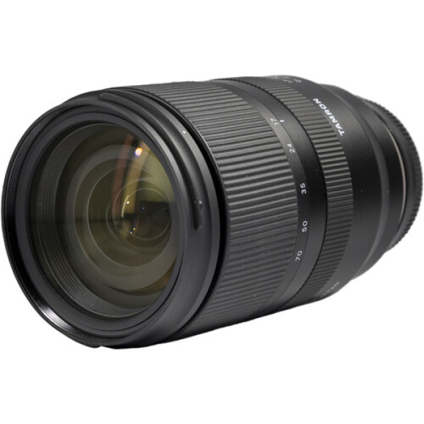 Об'єктив Tamron 17-70mm f/2.8 Di III-A VC RXD для FUJIFILM
