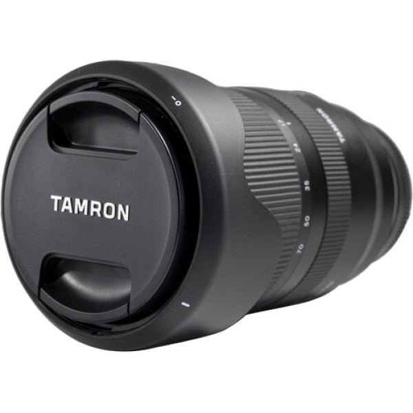 Об'єктив Tamron 17-70mm f/2.8 Di III-A VC RXD для FUJIFILM