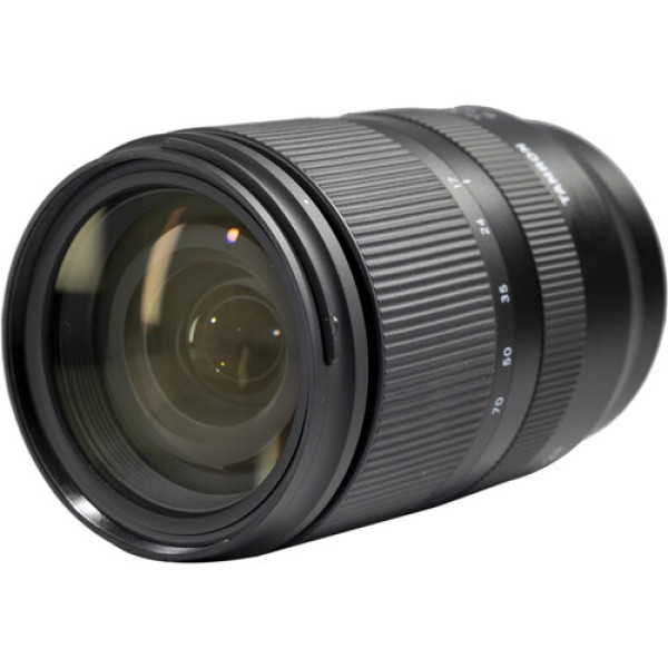 Об'єктив Tamron 17-70mm f/2.8 Di III-A VC RXD для FUJIFILM
