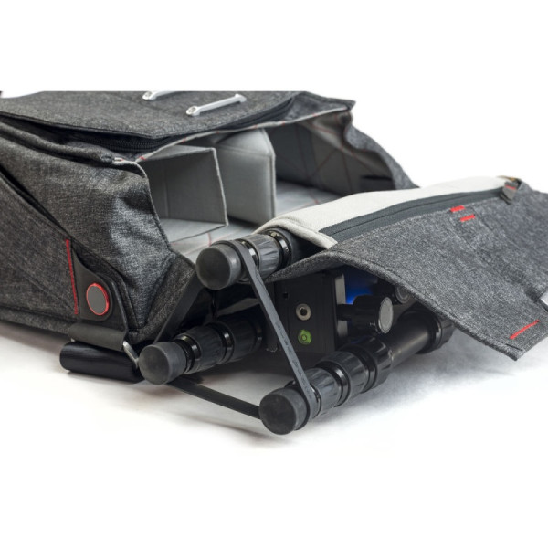 Сумка для фото Peak Design The Everyday Messenger 13" Charcoal