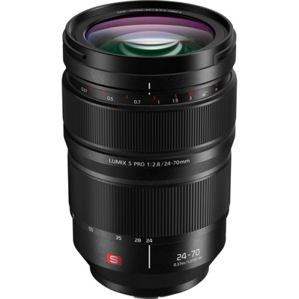 Объектив Panasonic Lumix S PRO 24-70mm f/2.8 (S-E2470E)