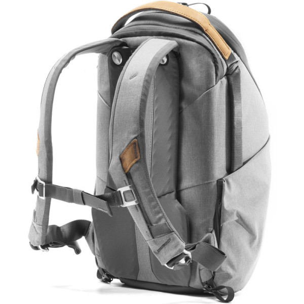 Рюкзак Peak Design Everyday Backpack Zip 15L Ash (BEDBZ-15-AS-2)
