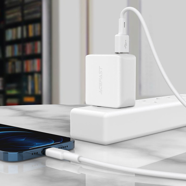 Кабель ACEFAST C2-02 USB до iP 2,4 А, 1,2 м, силікон, цинкові роз'єми, білий