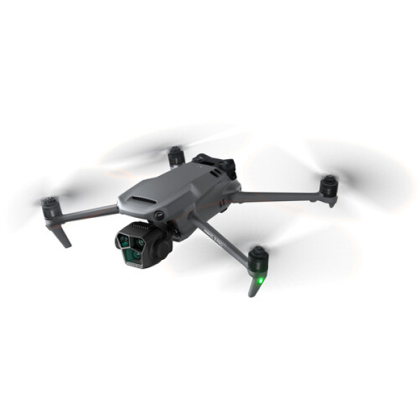Дрон DJI Mavic 3 Pro с пультом дистанционного управления DJI