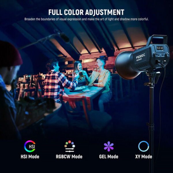 Профессиональный свет Neewer FS300C 300W RGB LED Video Light для студийной и видеосъемки (FS300C)