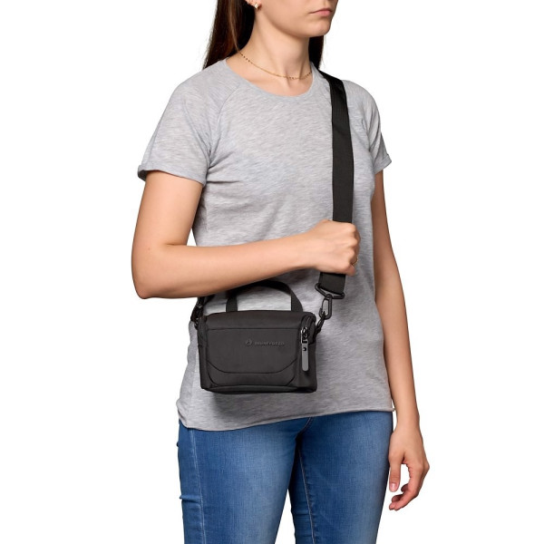 Сумка для фотоапаратів Advanced Shoulder bag XS III (MB MA3-SB-XS)