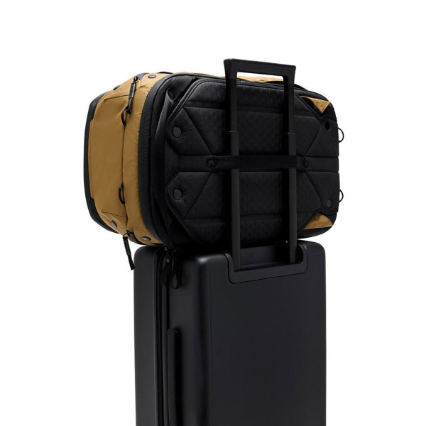 Рюкзак Peak Design Travel Backpack 45L Coyote (BTR-45-CY-2)