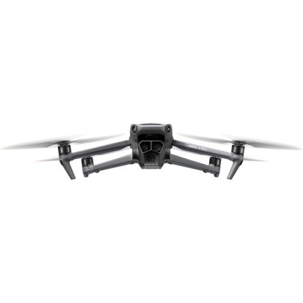 Дрон DJI Mavic 3 Pro с Fly More Combo и DJI RC