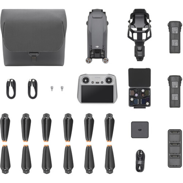 Дрон DJI Mavic 3 Pro с Fly More Combo и DJI RC