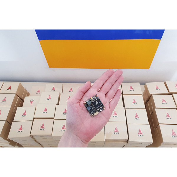 Видеопередатчик AKK FX2 Ultimate 5.8GHz 1200mW 30.5x30.5мм
