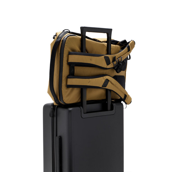 Рюкзак Peak Design Everyday Backpack 30L v2 Coyote (BEDB-30-CY-3)