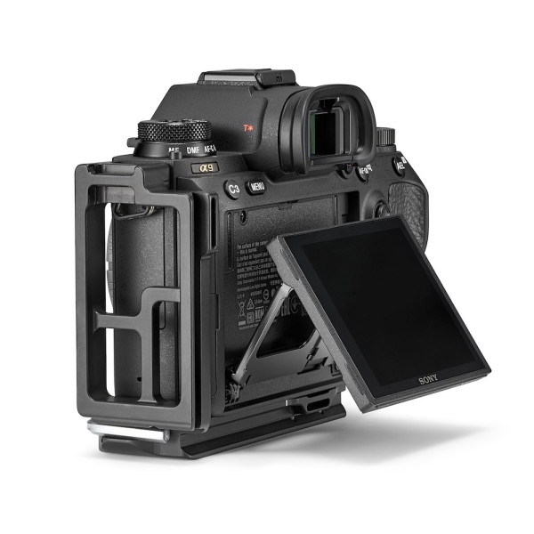 Держатель для Sony α7RIII и Sony α9 L-bracket