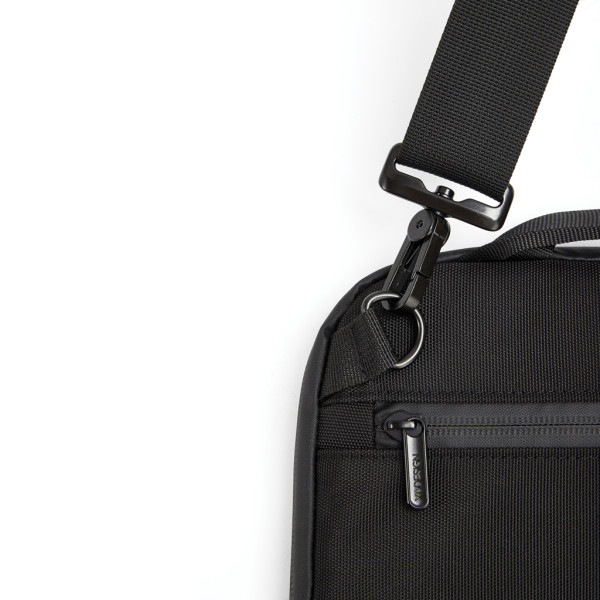 Сумка для ноутбука XD Design Laptop Bag 14" чорна (P706.221)