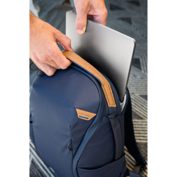 Рюкзак Peak Design Everyday Backpack Zip 15L Midnight (BEDBZ-15-MN-2)