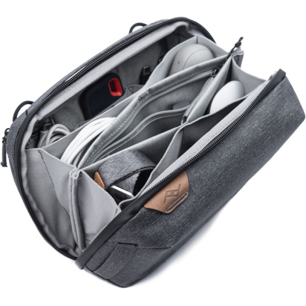 Сумка Peak Design Tech Pouch Charcoal (BTP-CH-2)