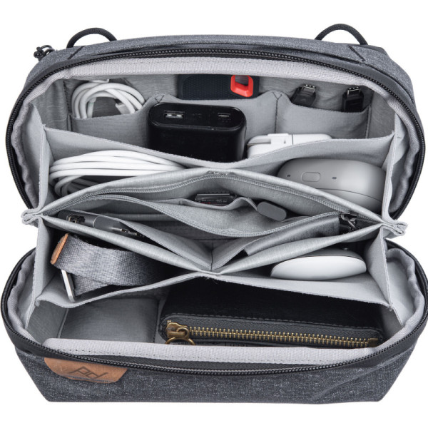 Сумка Peak Design Tech Pouch Charcoal (BTP-CH-2)