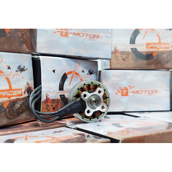 Мотор T-Motor P2505 1850KV 4-6S для коптерів (червоний)