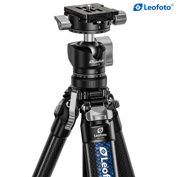 Ультракомпактний карбоновий штатив Leofoto AZ-204C+LH-25R Azure Series