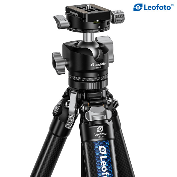 Ультракомпактний карбоновий штатив Leofoto AZ-235C+LH-30R Azure Series