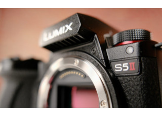 Обзор Panasonic LUMIX S5II – наконец-то с очень мощной системой автофокусировки