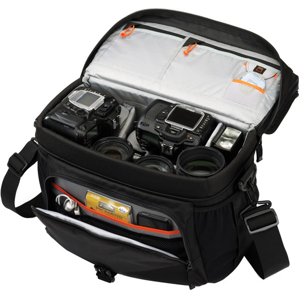 Сумка Lowepro Nova 200 AW Black