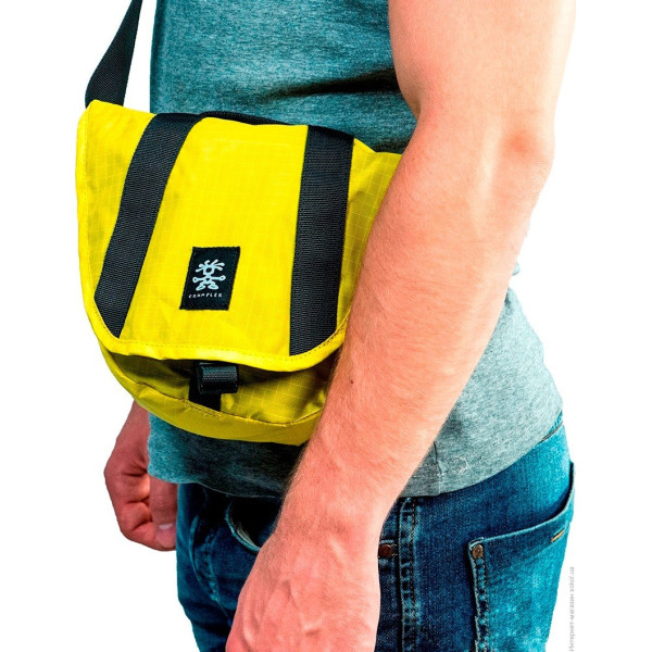 Сумка для дзерка. фото Crumpler Light Delight 2500 sunflower yellow