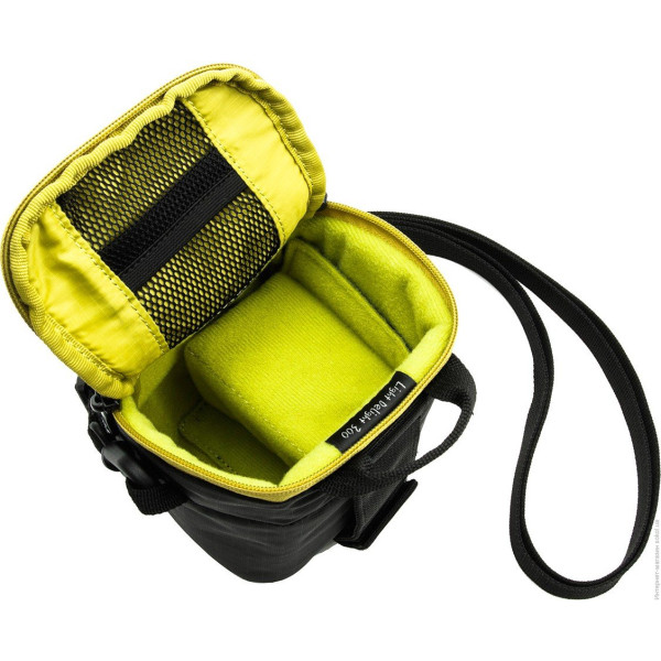 Сумка для бездзеркальної фотокамери Crumpler Light Delight 300 black