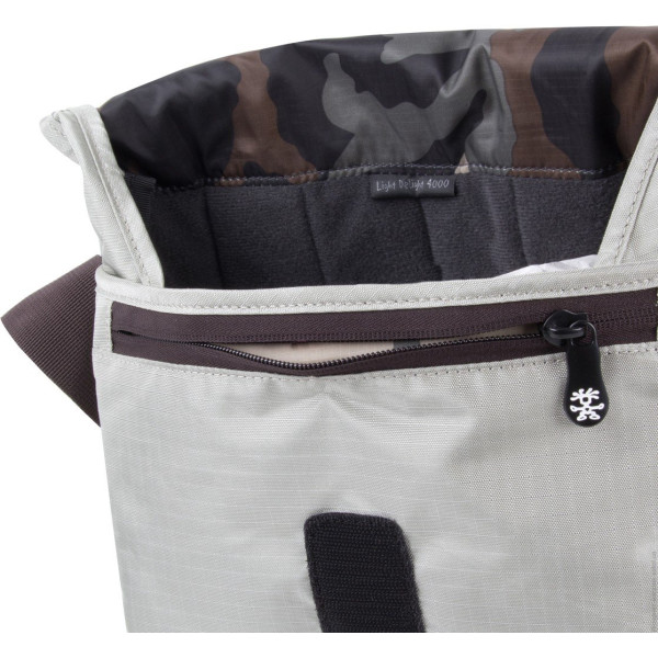 Сумка для дзерка. фото Crumpler Light Delight 4000 platinum