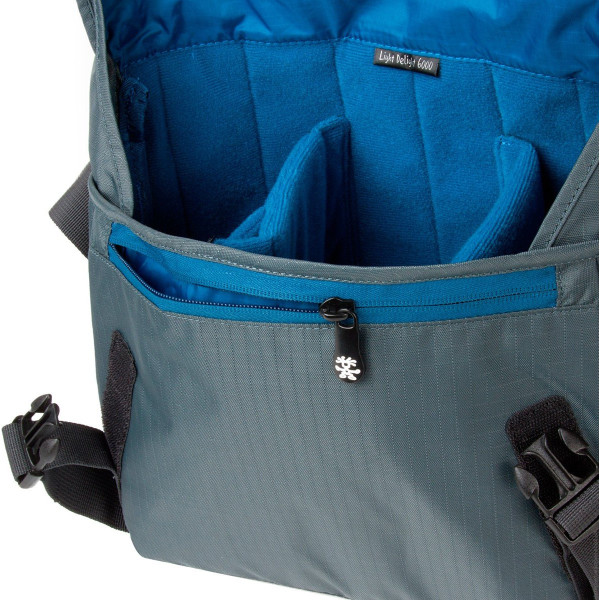 Сумка для дзерка. фото Crumpler Light Delight 6000 steel grey
