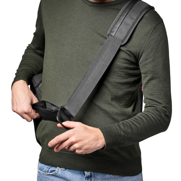 Advanced сумка-мессенджер для DSLR/CSC, р-р M (MB MA2-M-M)
