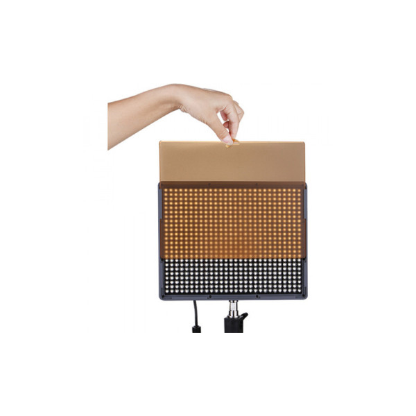 LED панель Aputure Amaran HR672S
